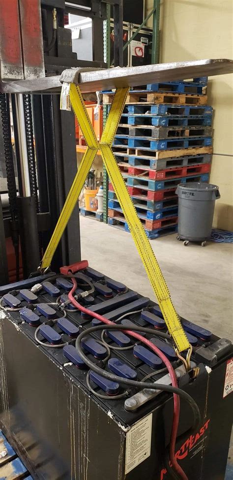 straps for lifting batteries